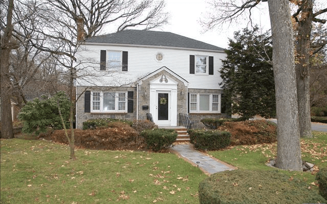 347 KNICKERBOCKER Road, Tenafly